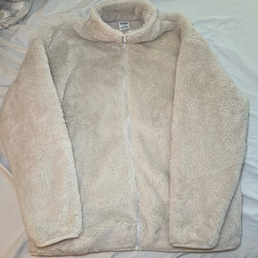 NWOT light soft pink women’s teddy jacket from Victoria’s Secret PINK